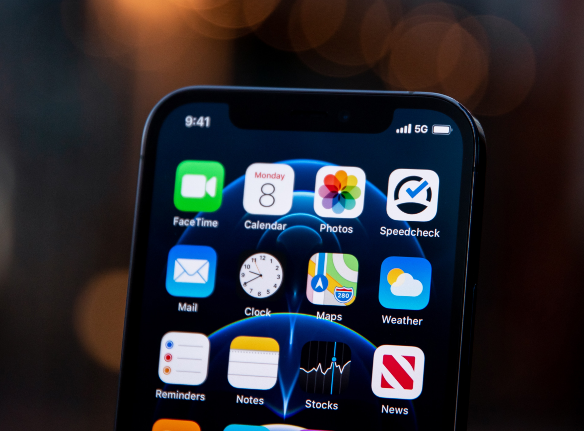 鸡西苹果手机维修分享为什么 iPhone 12 在冬季会自动关机 